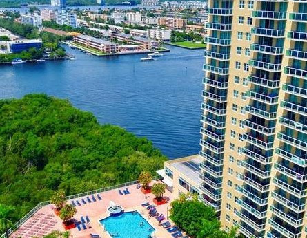 sunny-isles-beach-apartments-for-rent-big-1